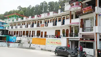  Hotel Aditya Palace Barkot