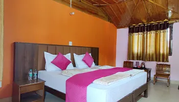  Hotel Raturi Barkot