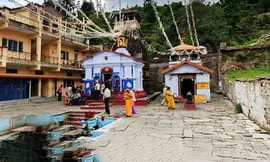 Hotels List in Guptkashi