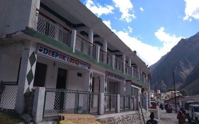 Hotel Deepak Lodge  Badrinath