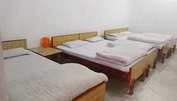 Hotel Amisha Guptkashi