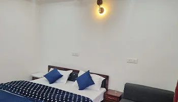 Hotel The Jyotirlinga Inn Guptkashi