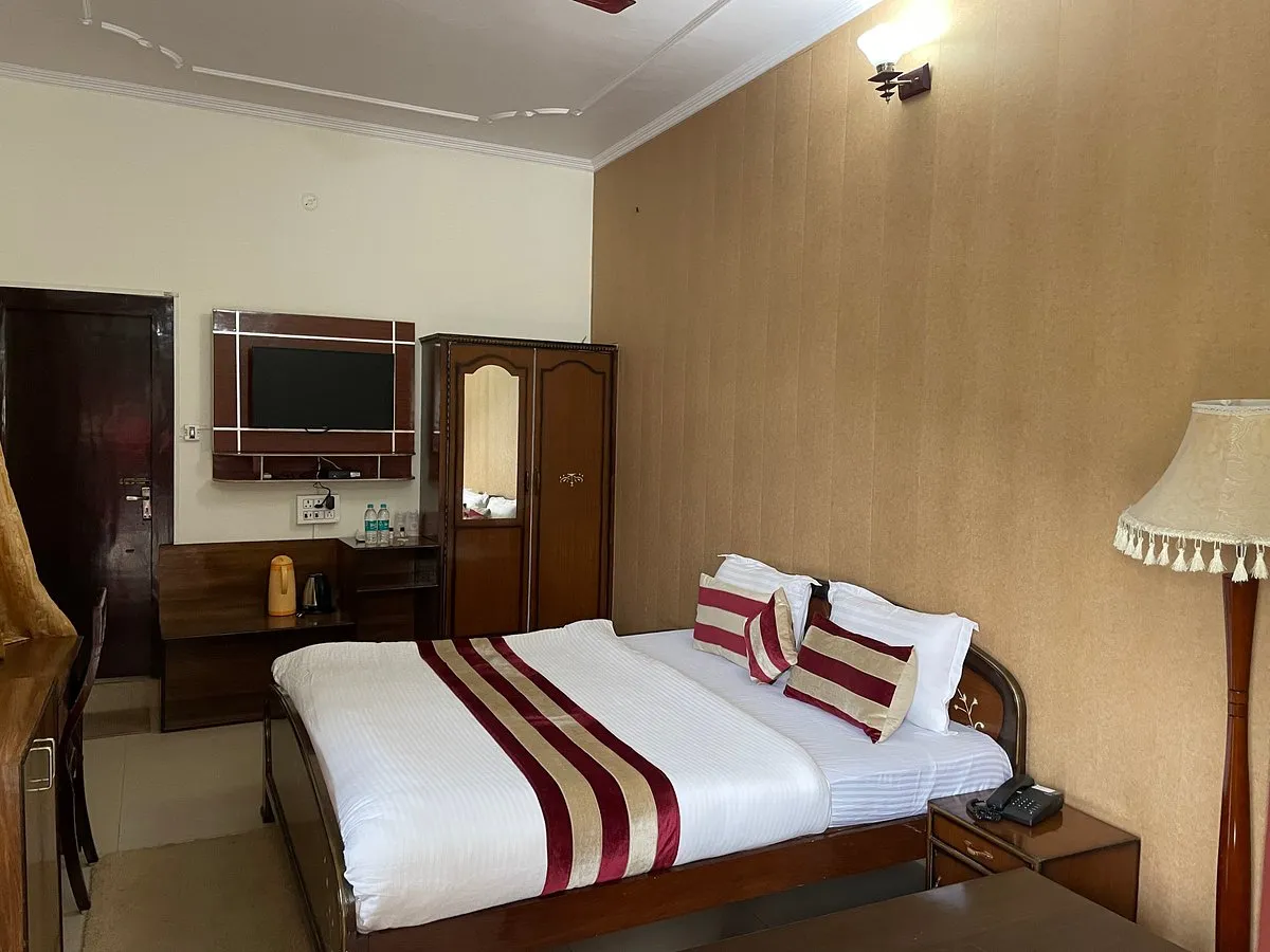 Hotel Mandakini Guptkashi