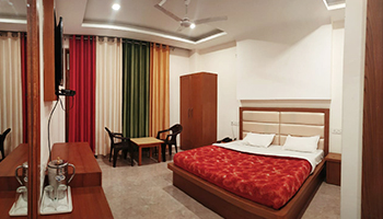 Hotel Nanda Resort Sitapur