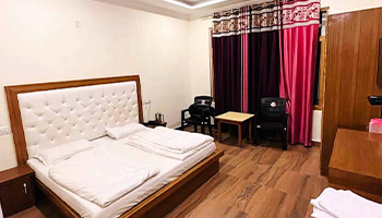 Hotel Nanda Resort Sitapur