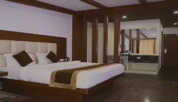 Hotel Queen Of Hills Mussoorie
