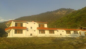  Hotel Durga Resort Barkot