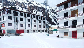 Hotel First Hault  Badrinath