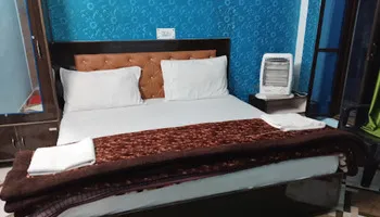  Hotel Peace Palace Pipalkoti