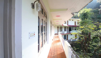 Hotel Riya Residency