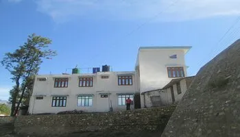  Hotel Samrat Barkot