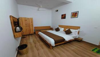  Hotel Shri Vikram Resort Barkot