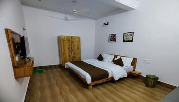  Hotel Shri Vikram Resort Barkot