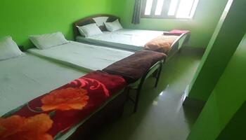 Rajhans Tourist Lodge Guptkashi