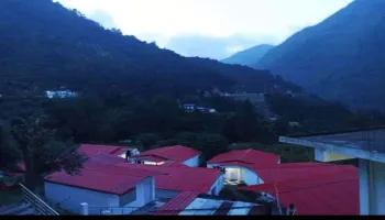 Hotel Narayan Palace Sersi