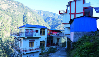 Hotel Shri Hari Sersi