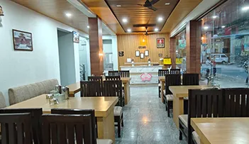 Hotel Narendra Orchid, Phata