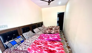 RK Inn, Gaurikund