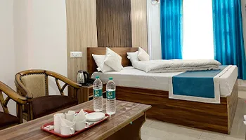 Hotel Dhanesh Joshimath