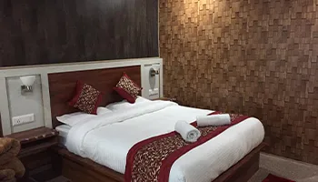 Yamunotri Cottages Kharsali