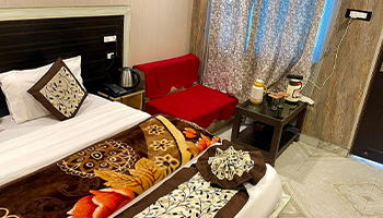 Hotel Om Radhey Badrinath