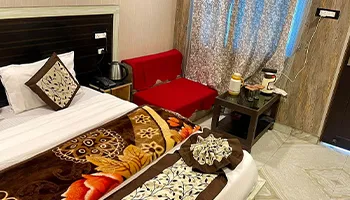 Hotel Om Radhey Badrinath