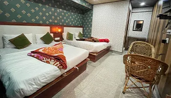 Hotel Om Radhey Badrinath