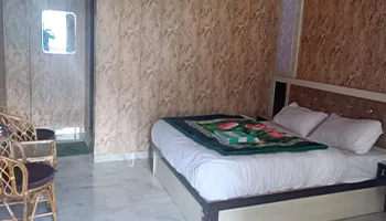Hotel Om Radhey Badrinath