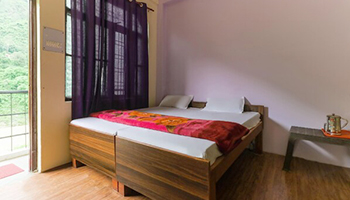 Hotel Girdhar Rudraprayag