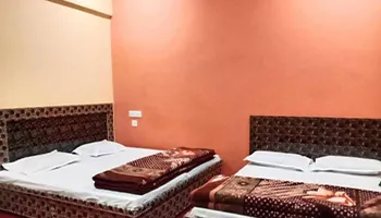 Hotel New Devlok Sitapur
