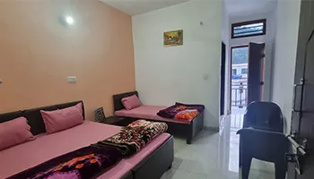 Hotel Shiv Manohar Sitapur