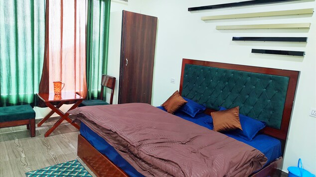 Hotel Mandakini