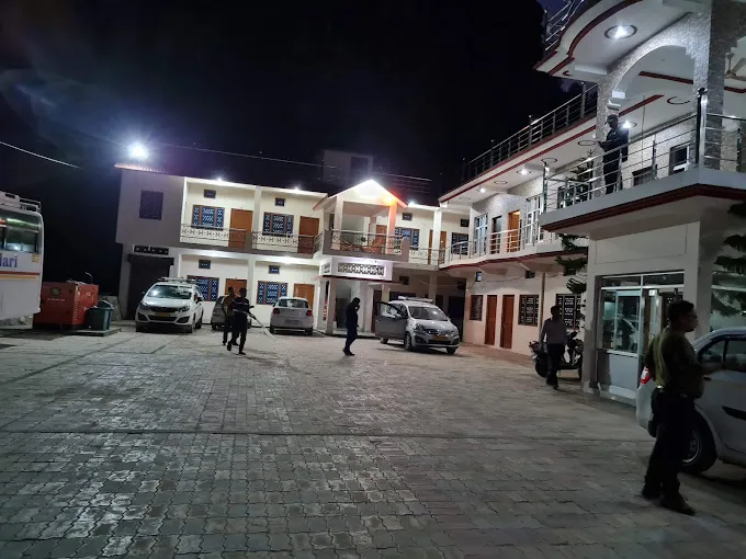 BHAGIRATHI HOTEL & RESTURANT