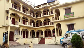 Hotel Gujrat Bhawan