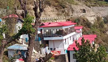 Hotel Raja Resort