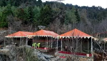 Hotel Maple Leaf