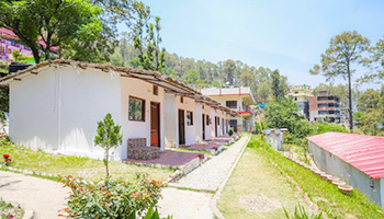 Hotel Pavani Resort